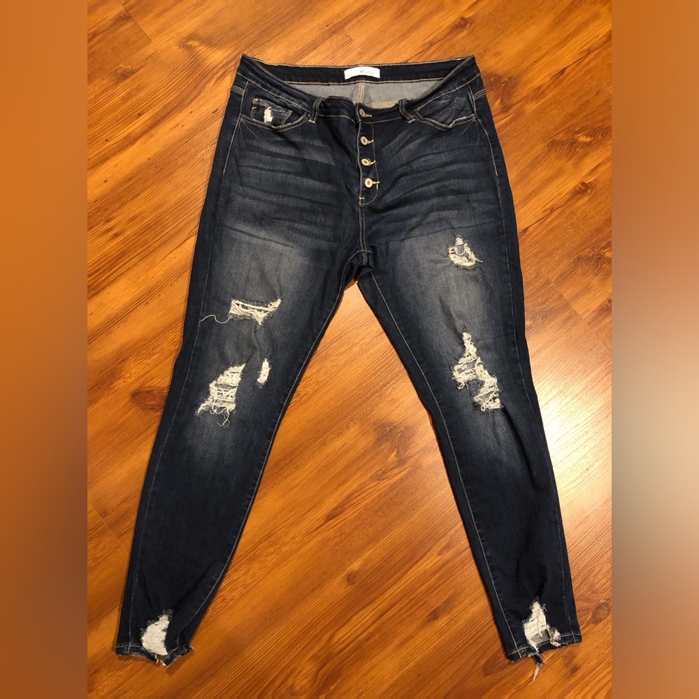 Women’s KanCan Plus Size 1XL Skinny Distressed Jeans